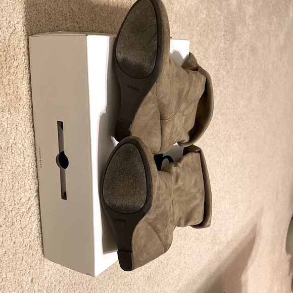 Nine West boots - Picture 4 of 5